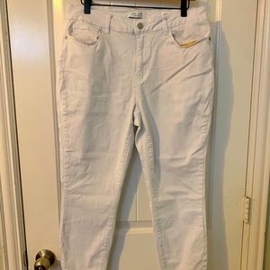 Judy Blue white jeans